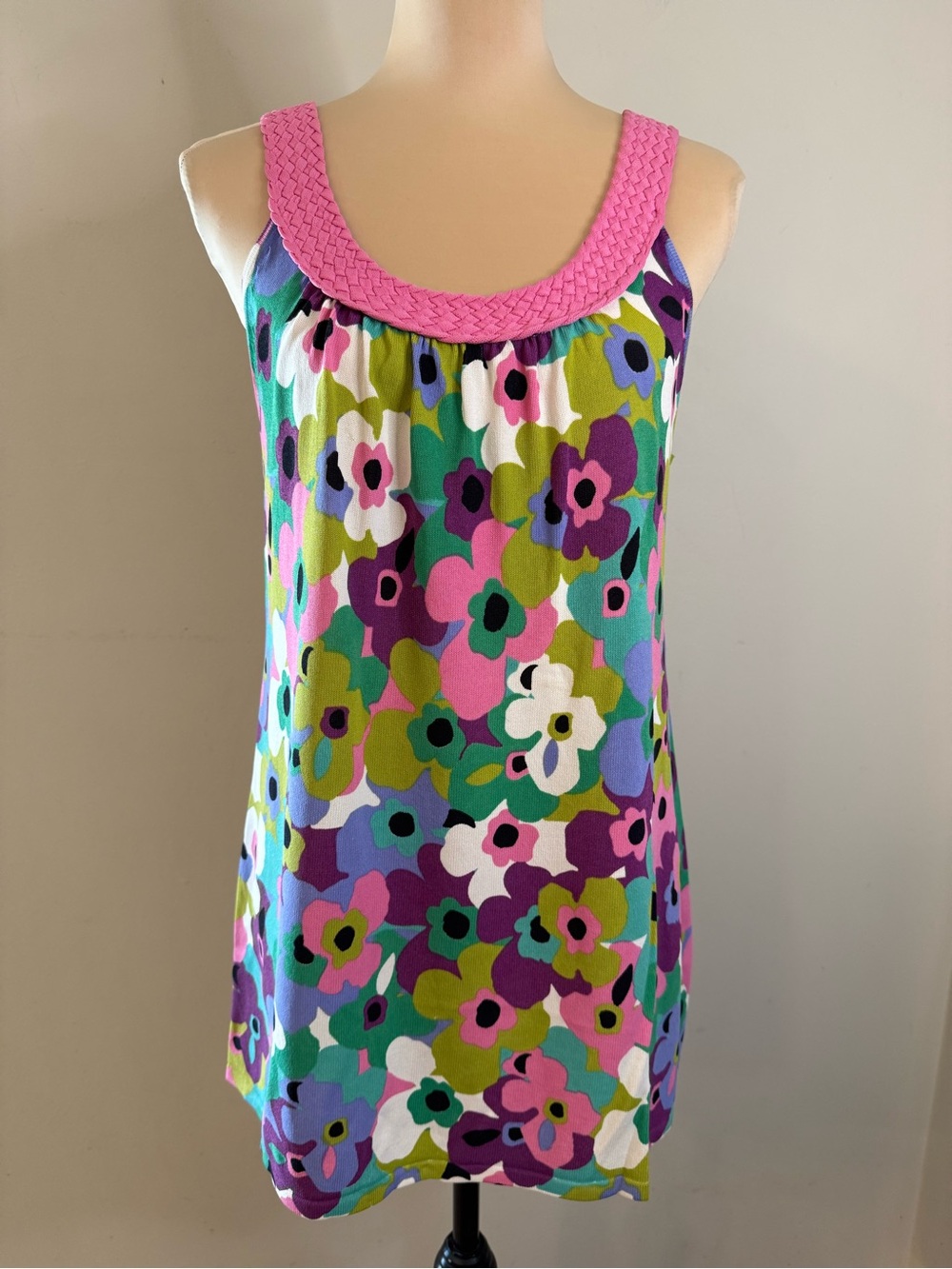 Joseph A. vibrant floral sleeveless sweater top braided pink trim SZ LG
